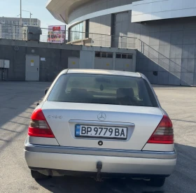 Mercedes-Benz C 180, снимка 4