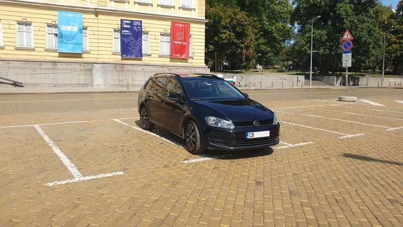 VW Golf 1.6, снимка 3 - Автомобили и джипове - 47292718