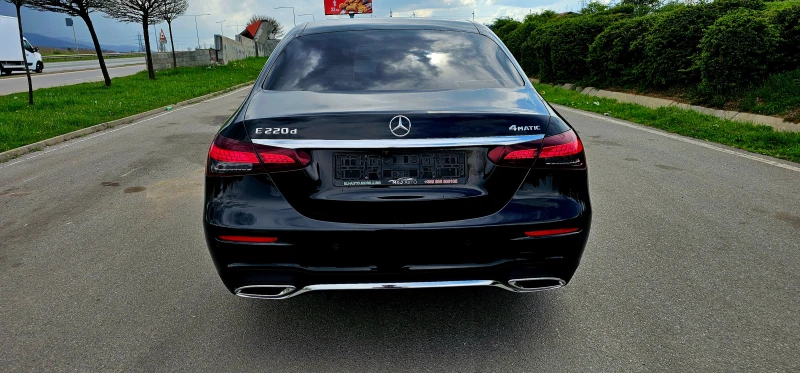 Mercedes-Benz E 220 AMG 4Matic, снимка 6 - Автомобили и джипове - 50008957