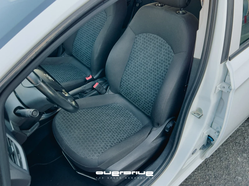 Opel Corsa 1.4 LPG Заводска газова уредба!, снимка 9 - Автомобили и джипове - 50641244