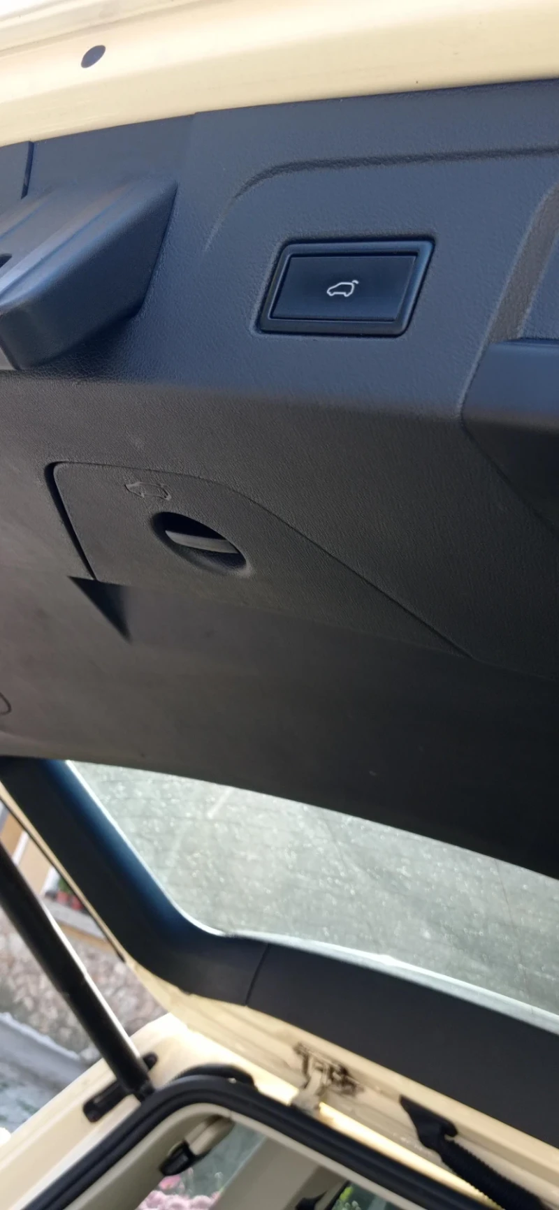 VW Touran 2.0 tdi, 116, снимка 13 - Автомобили и джипове - 50879096