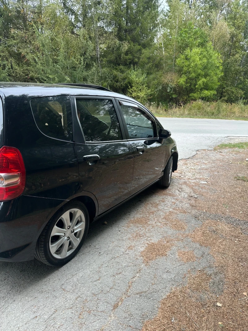 Honda Jazz, снимка 12 - Автомобили и джипове - 51851998