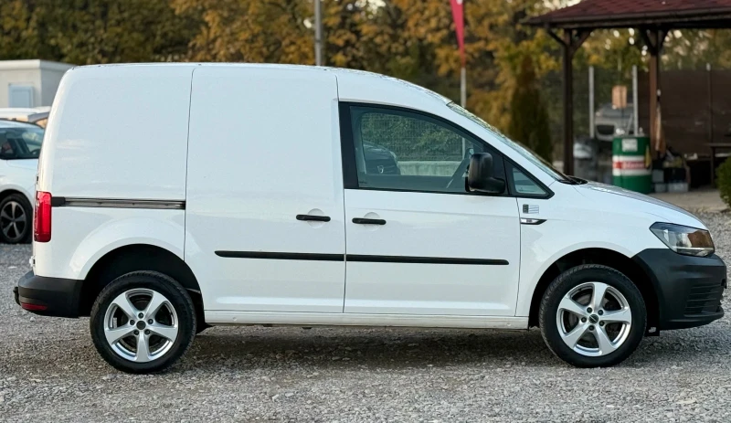 VW Caddy 2.0TDi 122к.с * 4-Motion* * Климатик* * Дистроник*, снимка 8 - Автомобили и джипове - 52226178