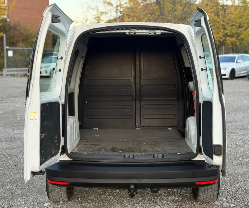 VW Caddy 2.0TDi 122к.с * 4-Motion* * Климатик* * Дистроник*, снимка 9 - Автомобили и джипове - 52226178