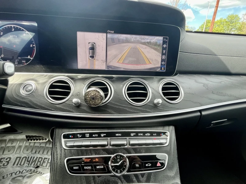 Mercedes-Benz E 220 AMG Line/1 Собственик/Закупена от представителство, снимка 11 - Автомобили и джипове - 52261384