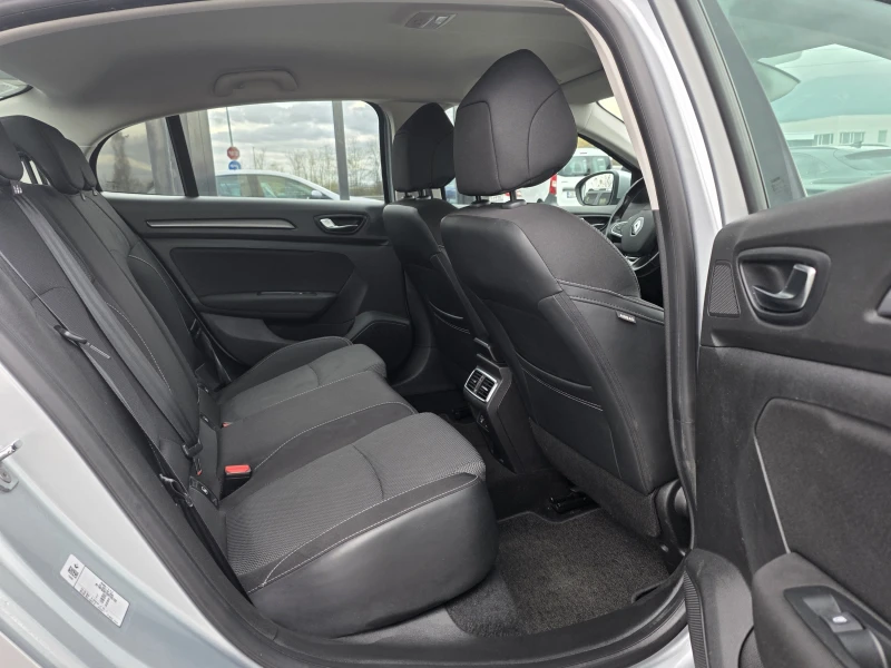 Renault Megane 1.3TCe/140к.с/Techno, снимка 17 - Автомобили и джипове - 52477593