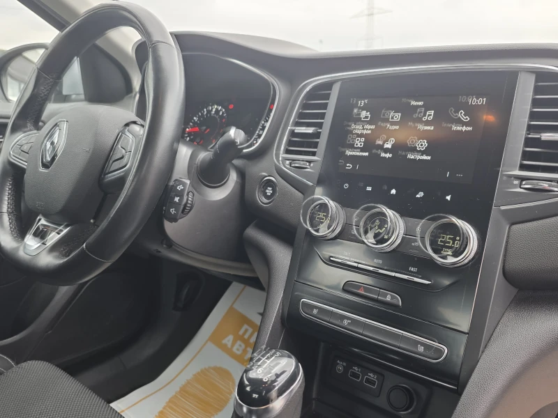 Renault Megane 1.3TCe/140к.с/Techno, снимка 16 - Автомобили и джипове - 52477593