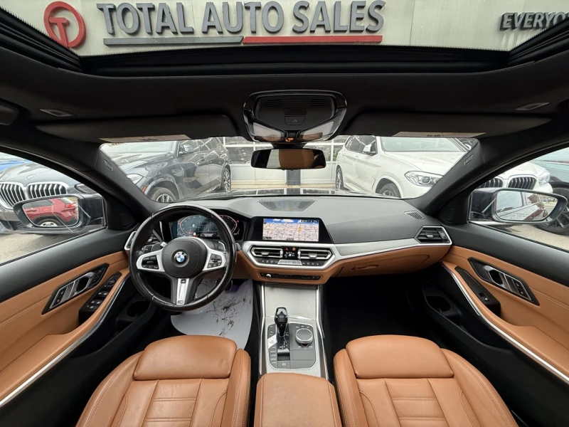 BMW 330 M Sport Package/PANO/Keyless/NAVI/FULL Loaded, снимка 11 - Автомобили и джипове - 53102596