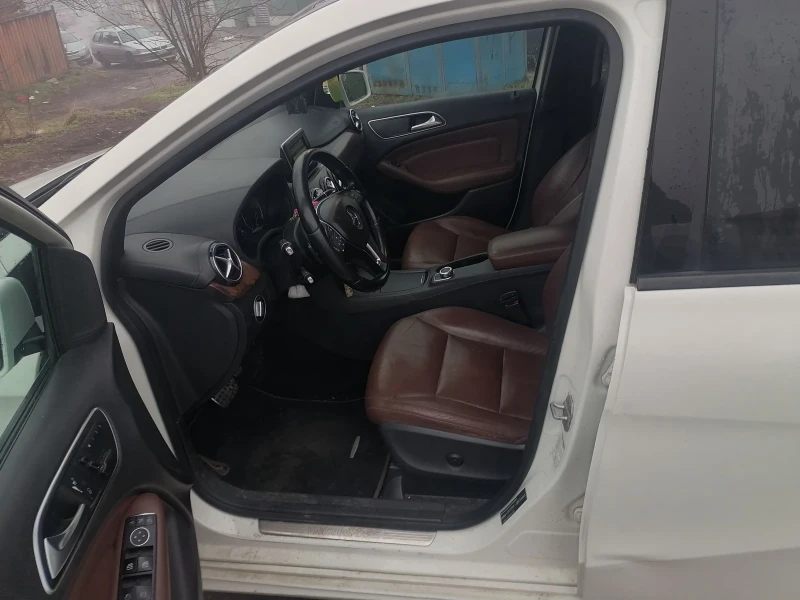 Mercedes-Benz B 200, снимка 9 - Автомобили и джипове - 53473170