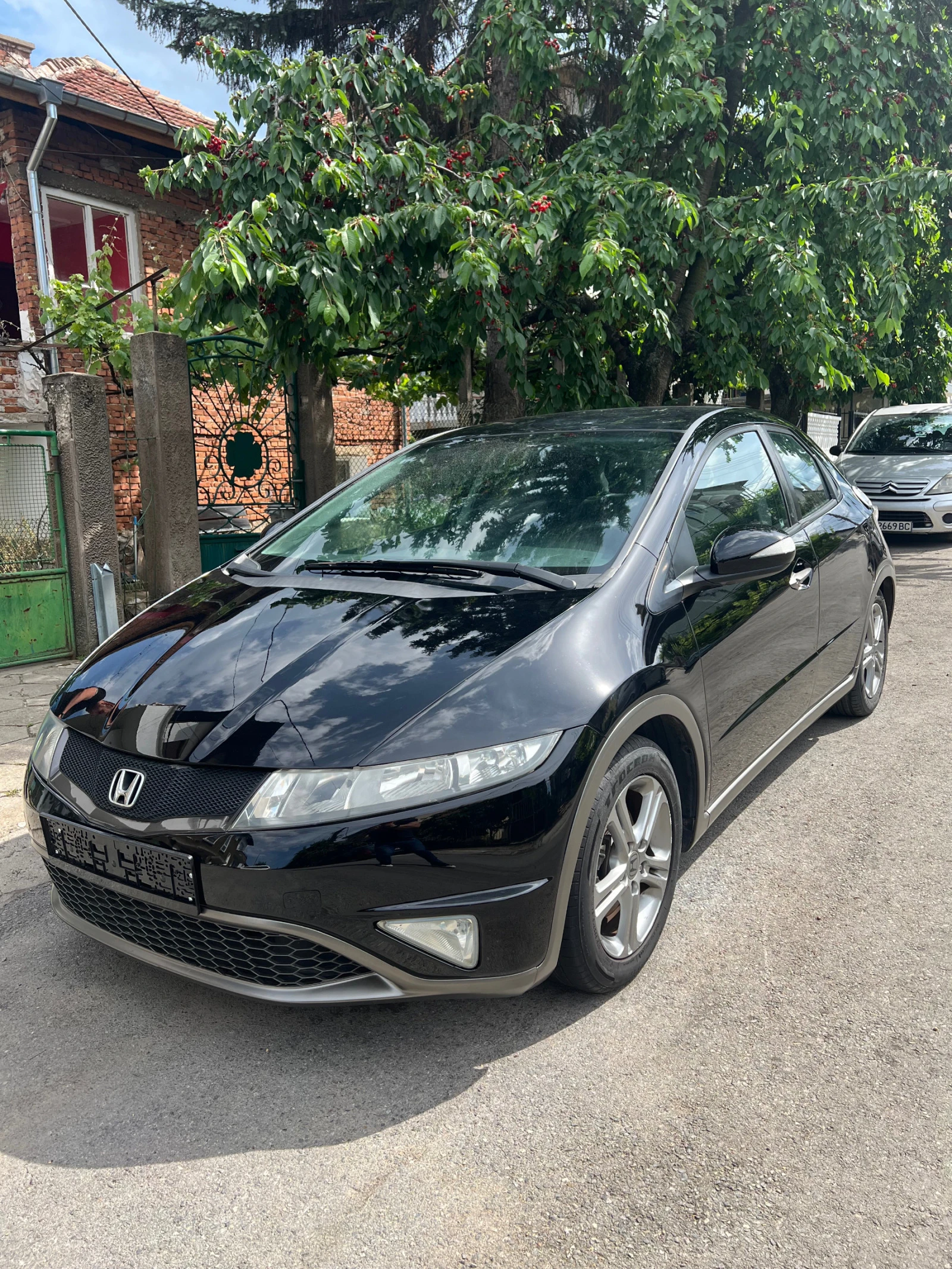 Honda Civic 1.4 FACE-ГАЗ - изображение 2