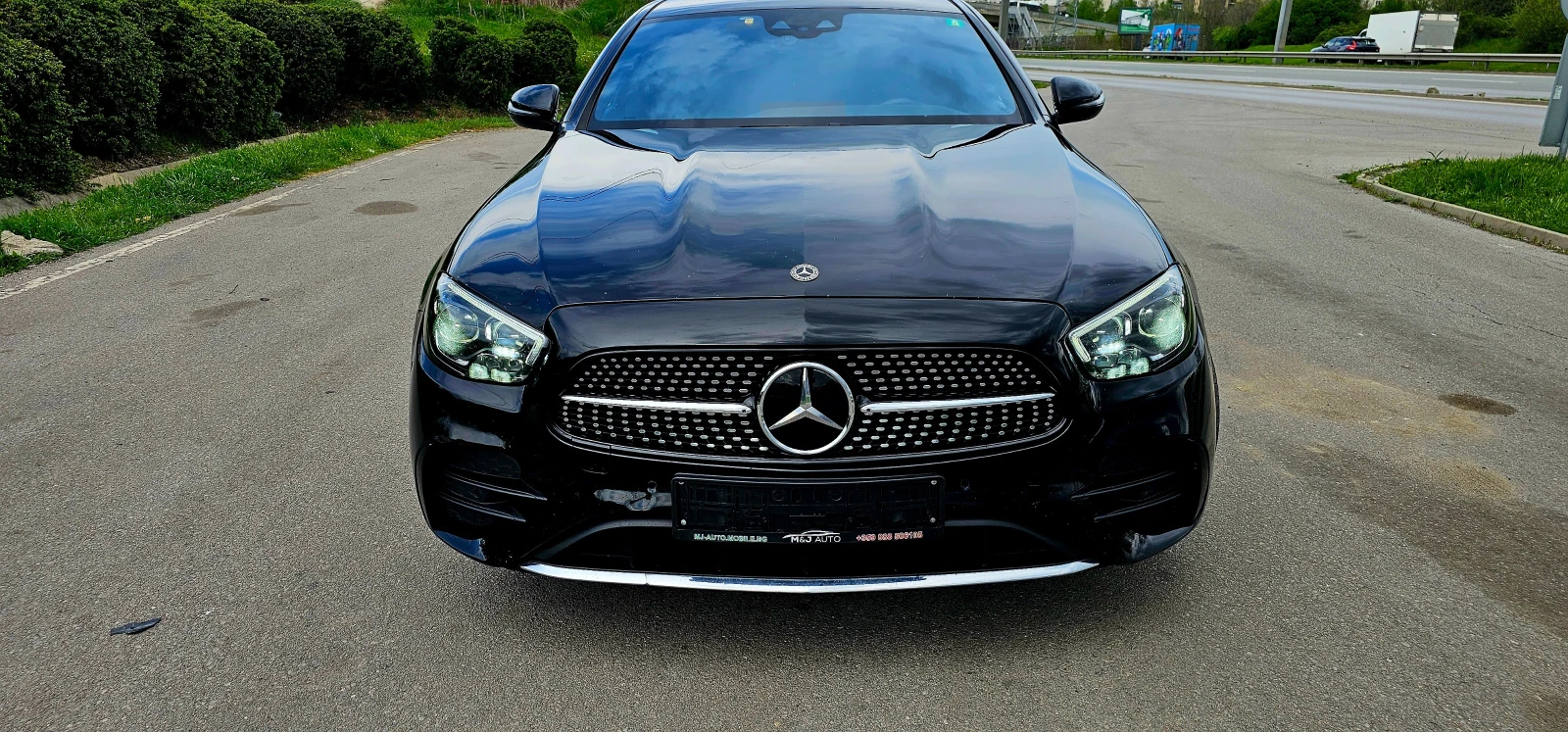 Mercedes-Benz E 220 AMG 4Matic - изображение 5