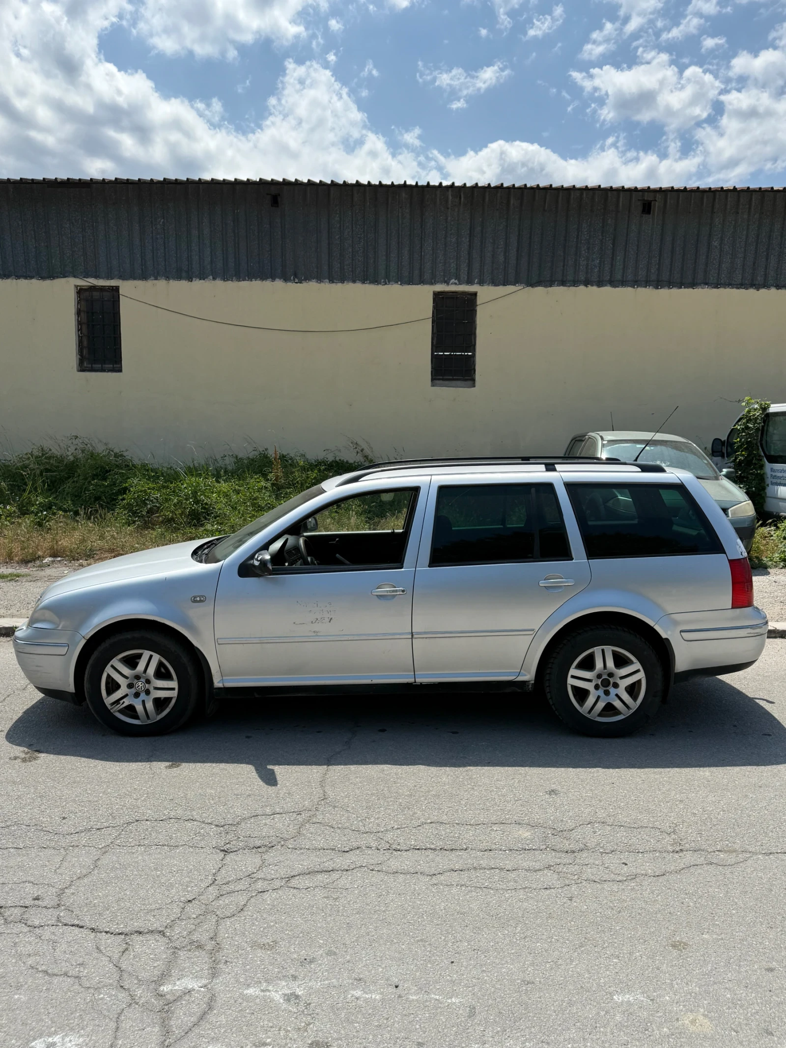 VW Bora 1.9tdi 101кс клима - изображение 5
