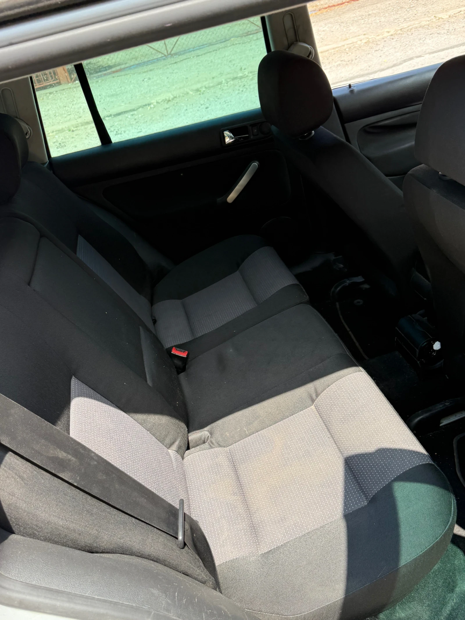 VW Bora 1.9tdi 101кс клима - изображение 10