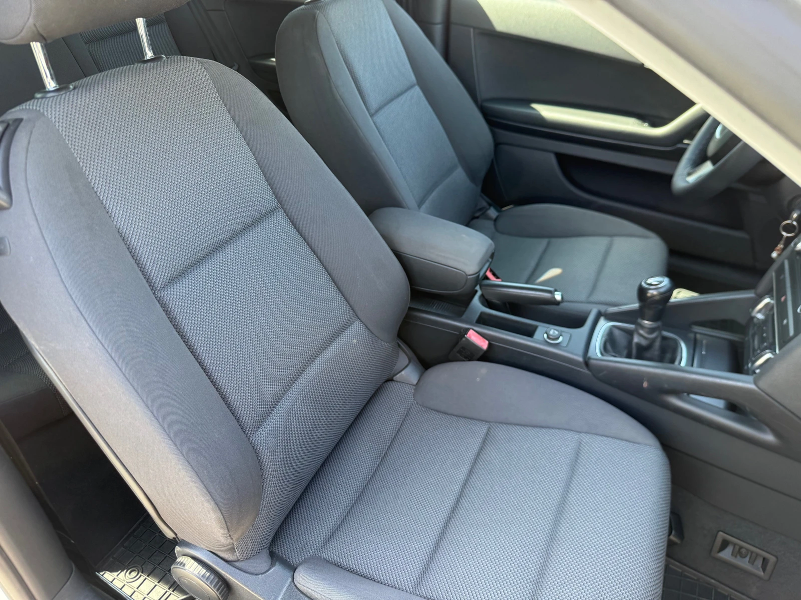 Audi A3 1.6 FACELIFT АГУ - изображение 9