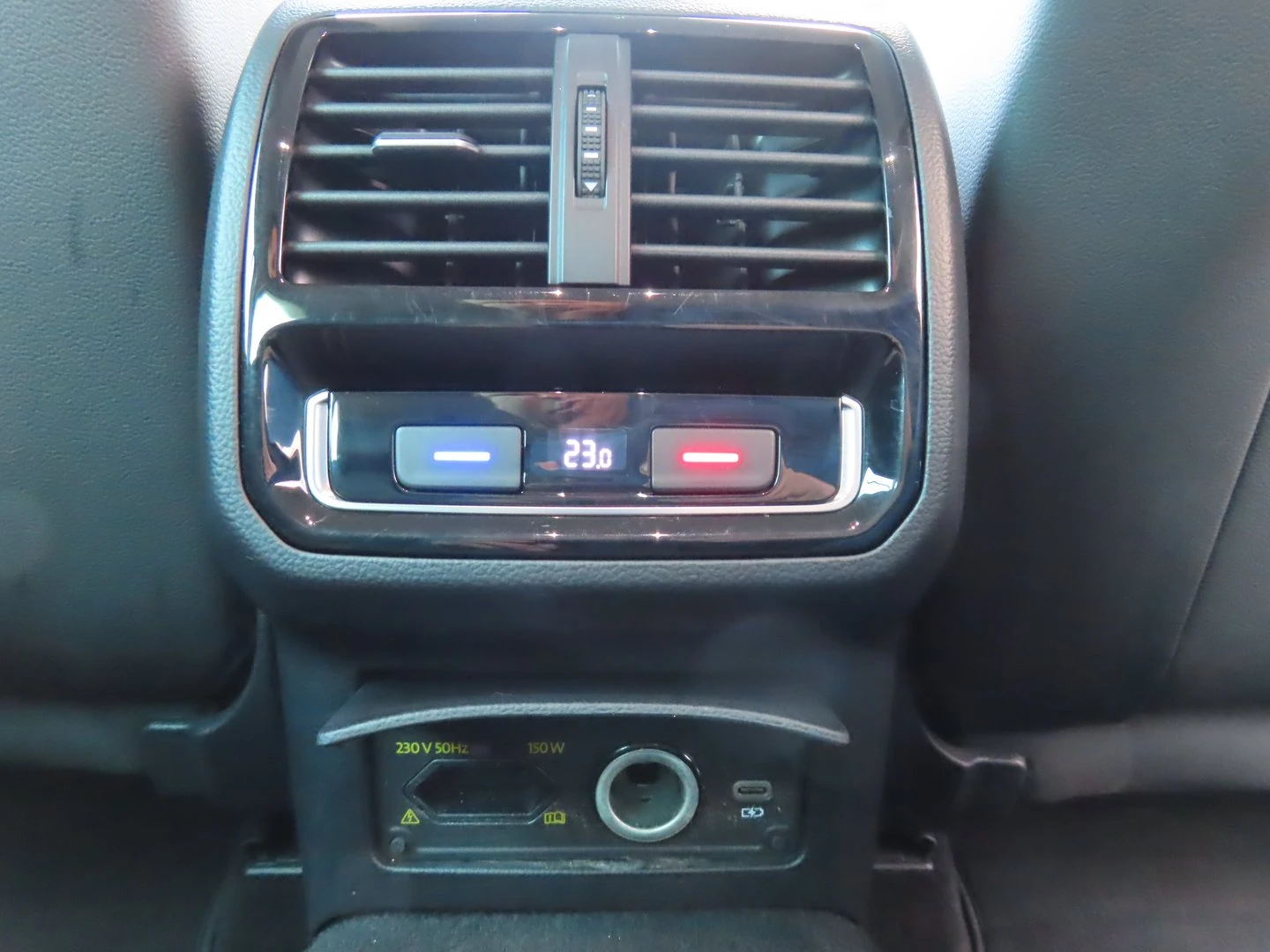 VW Passat VW Passat Var. Business 2.0 TDI SCR DSG | Mobile.bg � ����������� 9