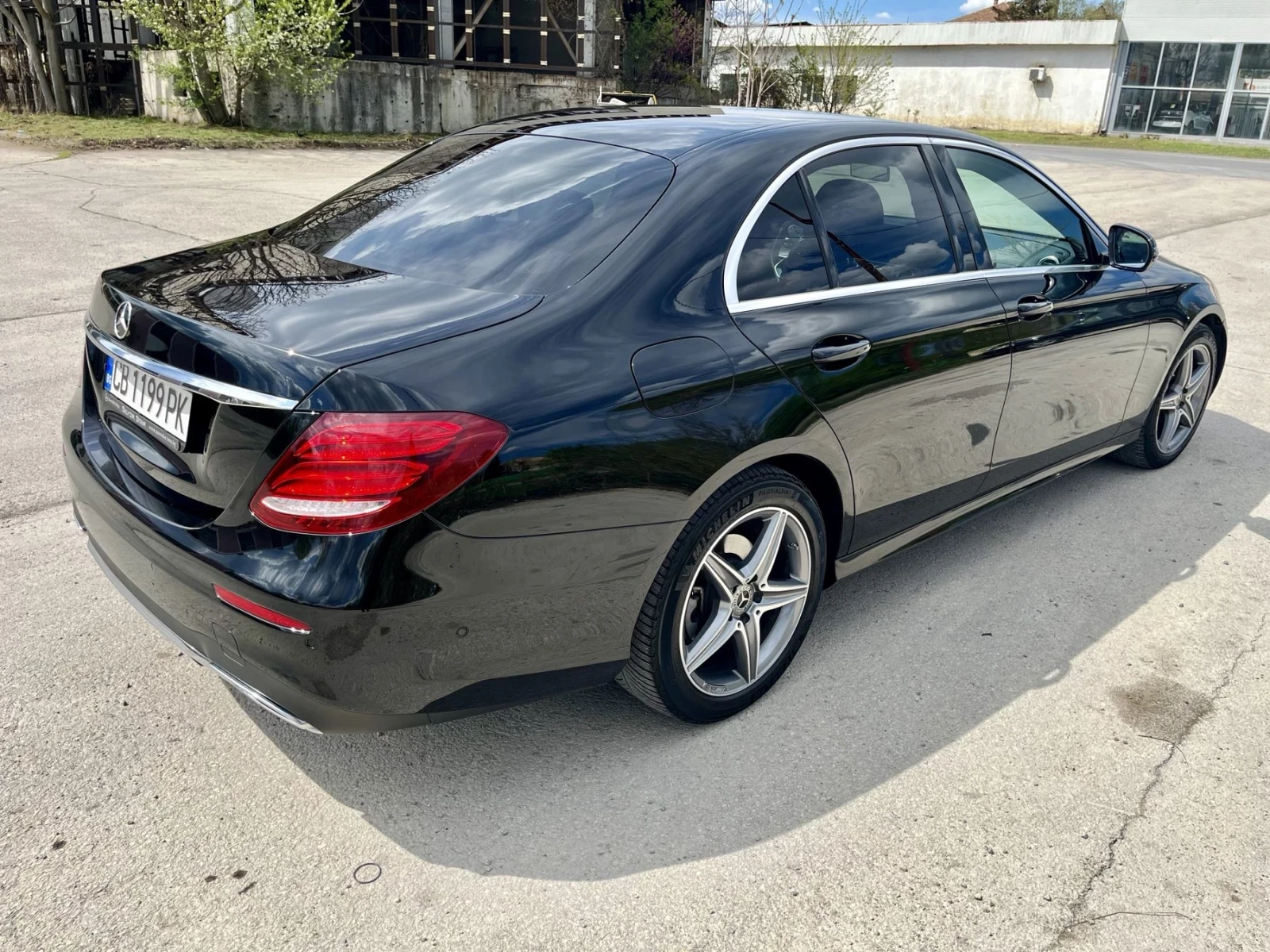 Mercedes-Benz E 220 AMG Line/1 /   | Mobile.bg   5