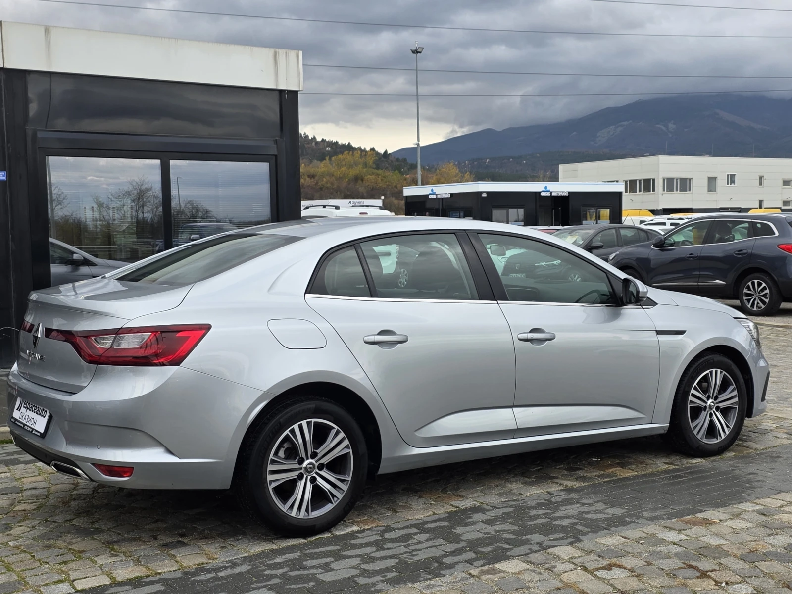 Renault Megane 1.3TCe/140к.с/Techno - изображение 4