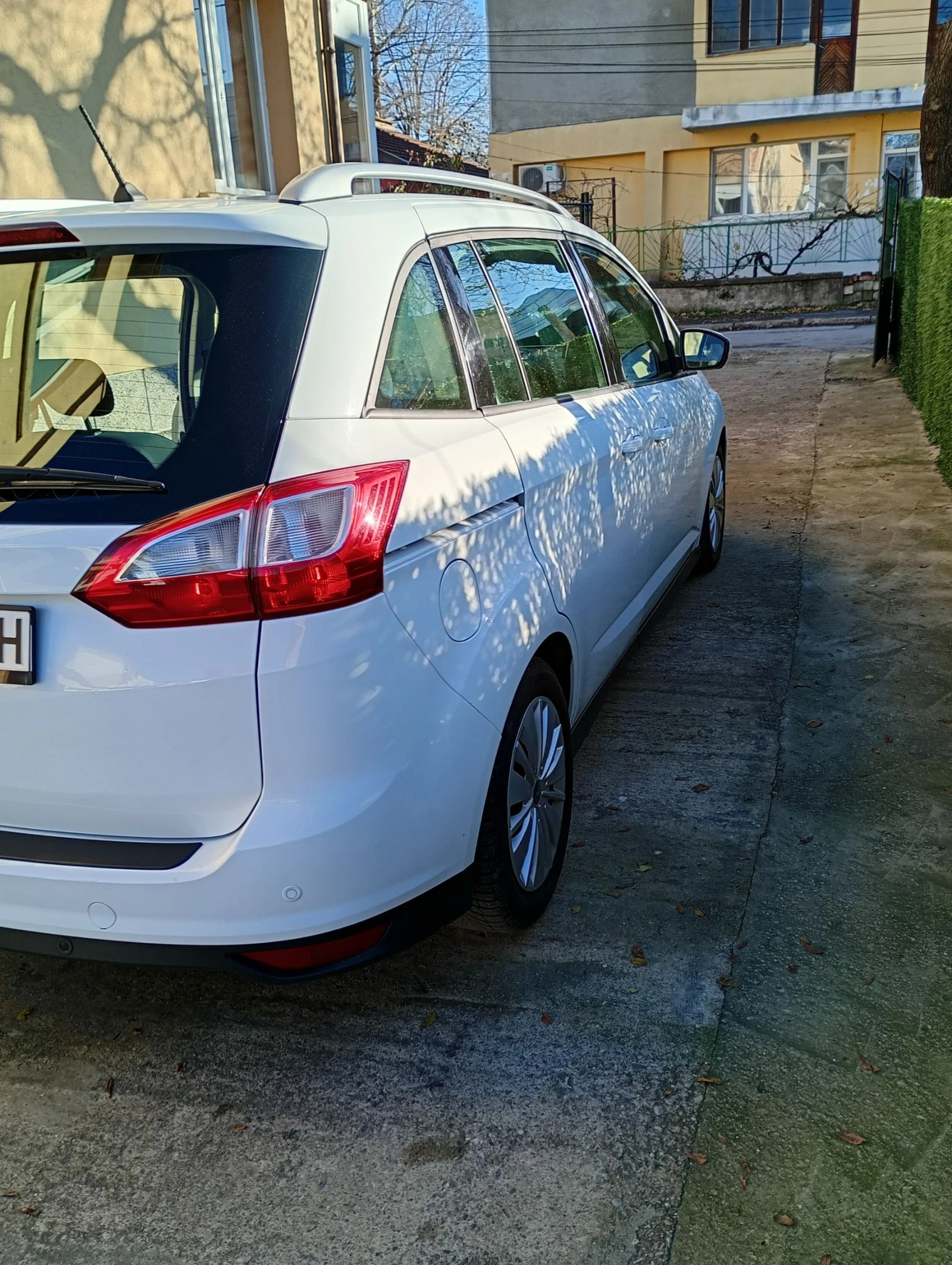 Ford C-max 1.5 TDCI - изображение 2
