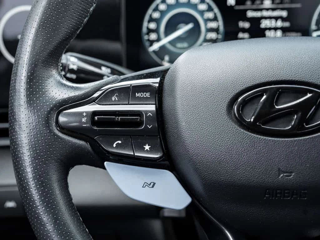 Hyundai Elantra * Manual| NAVI | ROOF| * CARFAX * ���� �� �� | Mobile.bg � ����������� 12