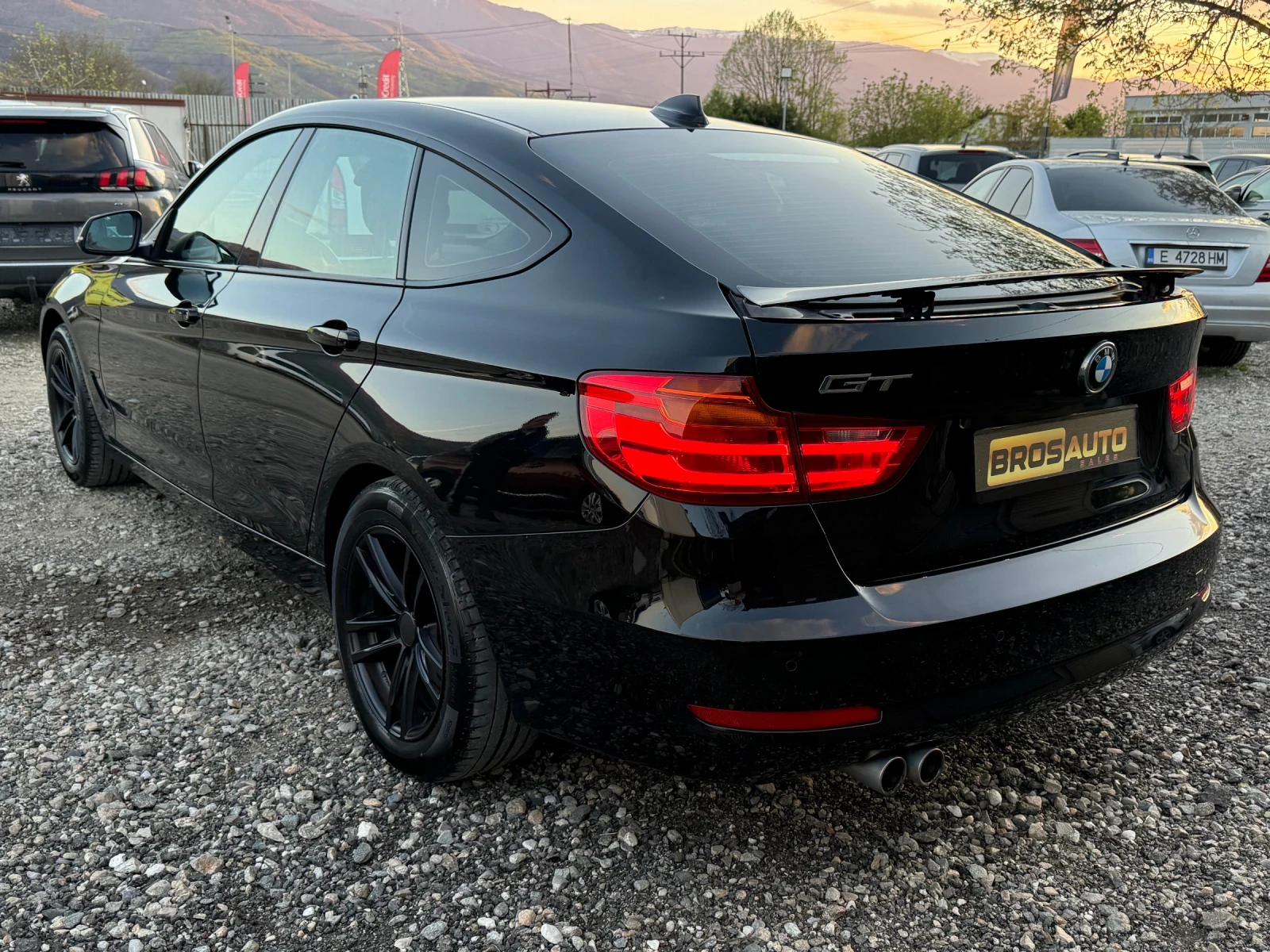 BMW 3gt 320 GT, снимка 3 - Автомобили и джипове - 54127844