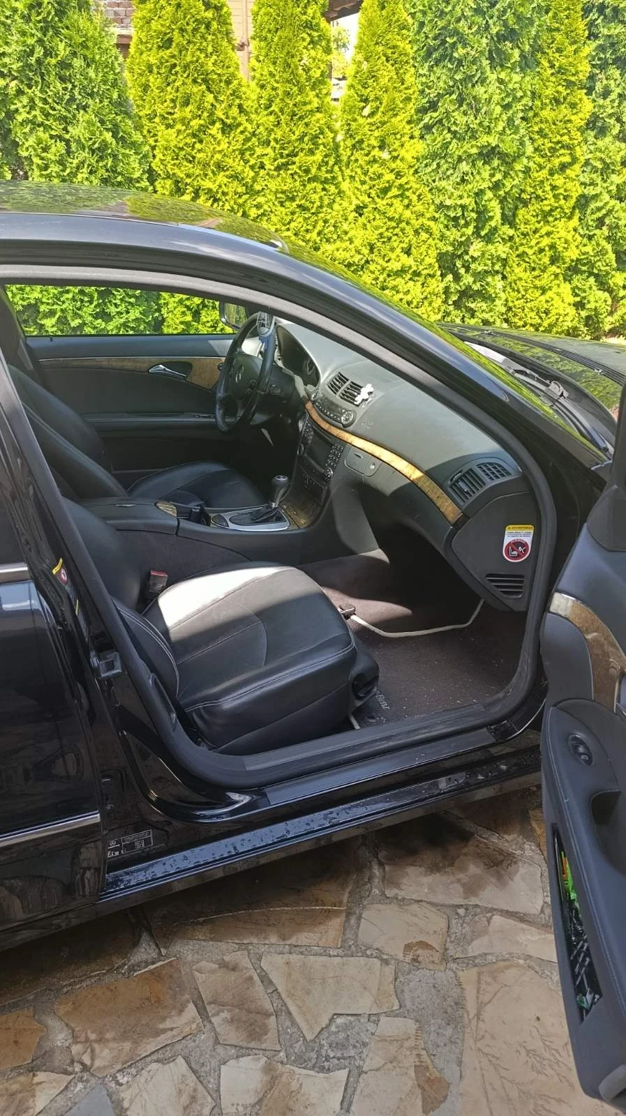 Mercedes-Benz E 320 Авангард , снимка 9 - Автомобили и джипове - 54385643