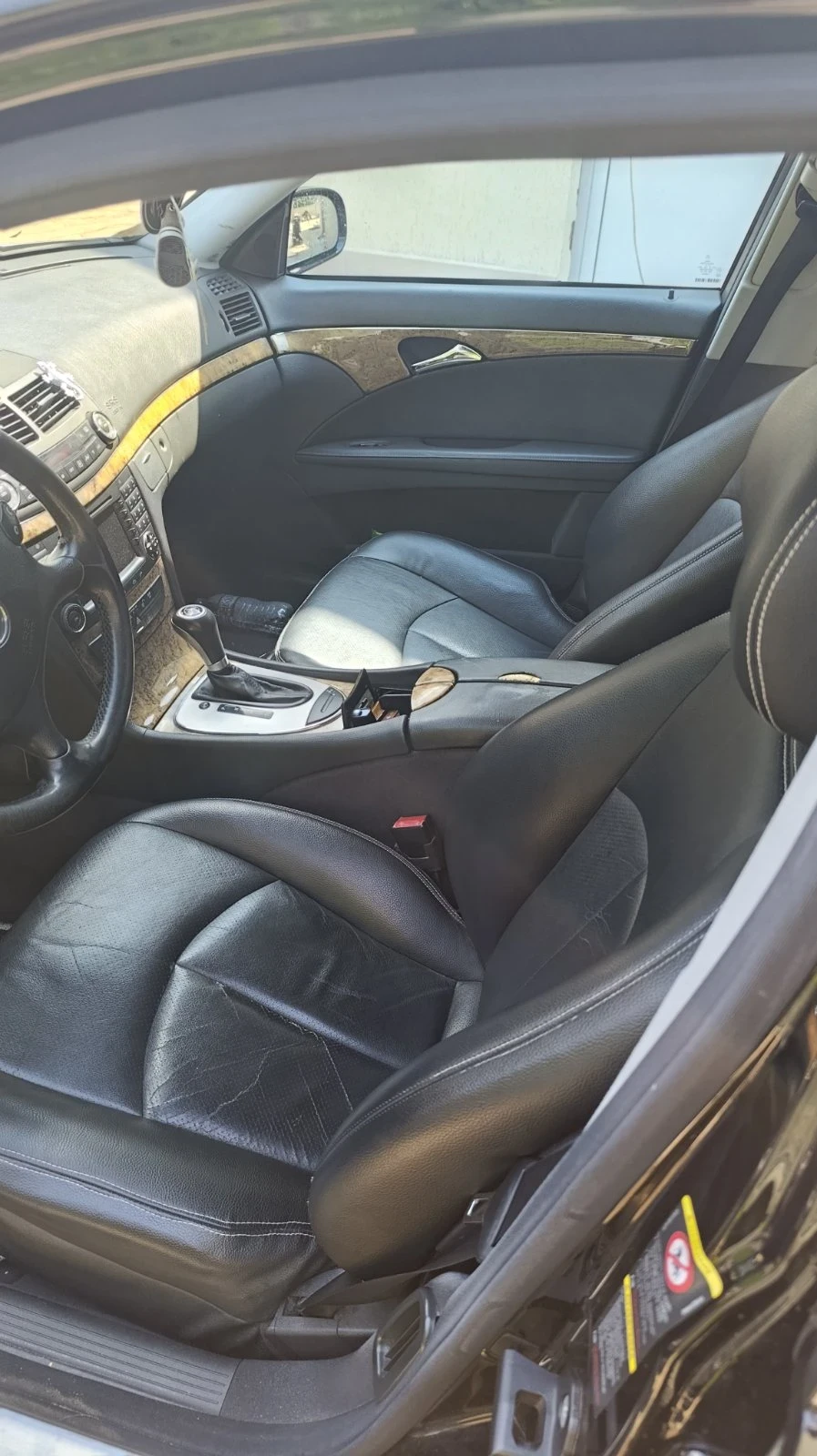 Mercedes-Benz E 320 Авангард , снимка 5 - Автомобили и джипове - 54385643