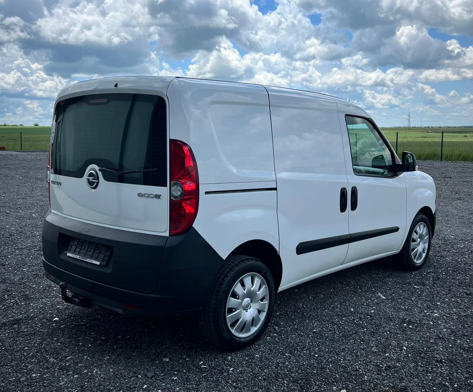 Opel Combo 1.4i/ МЕТАН-БЕНЗИН-120кс., снимка 3 - Автомобили и джипове - 54714222