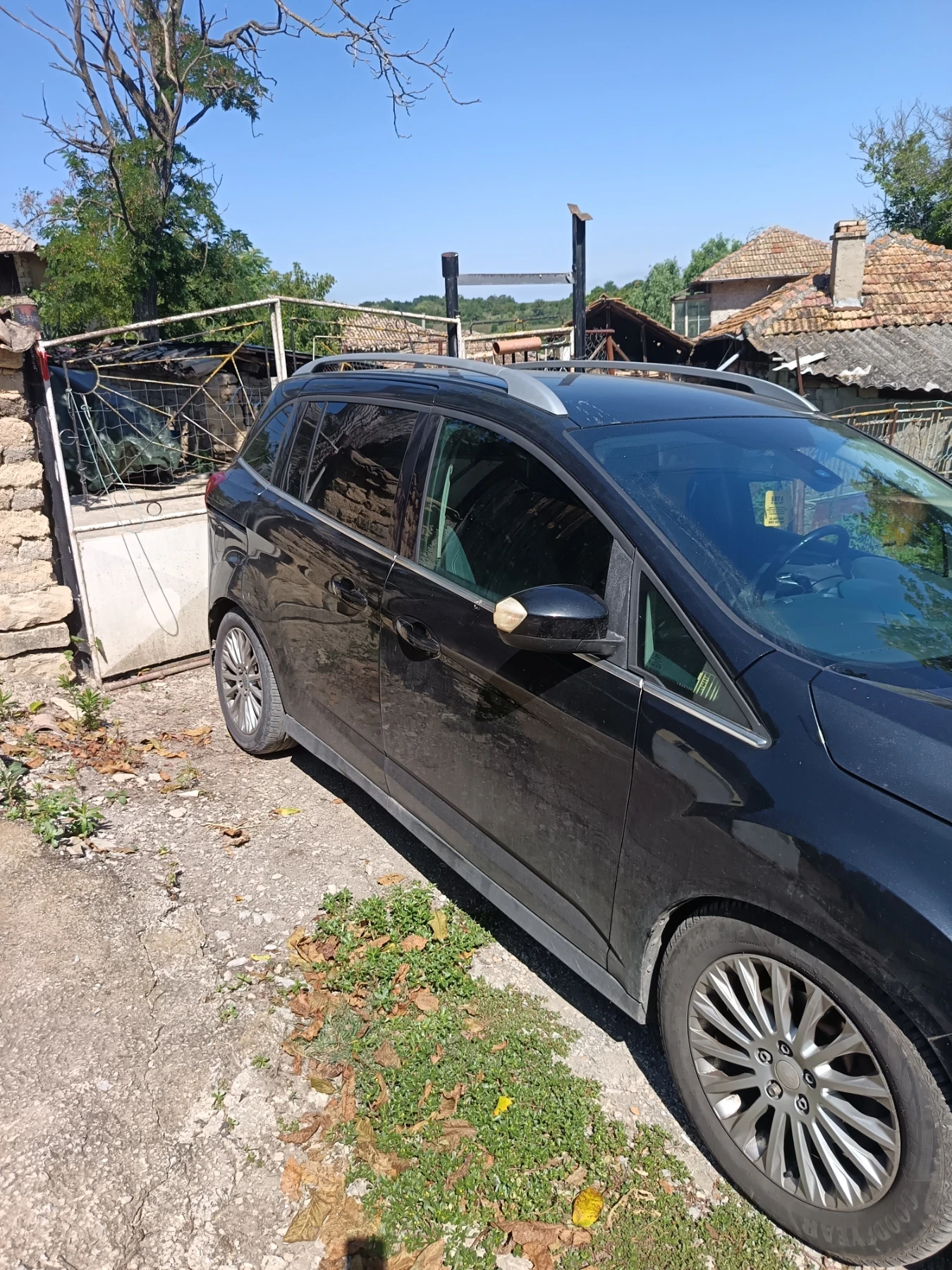 Ford Grand C-Max Миниван, снимка 2 - Автомобили и джипове - 55385844