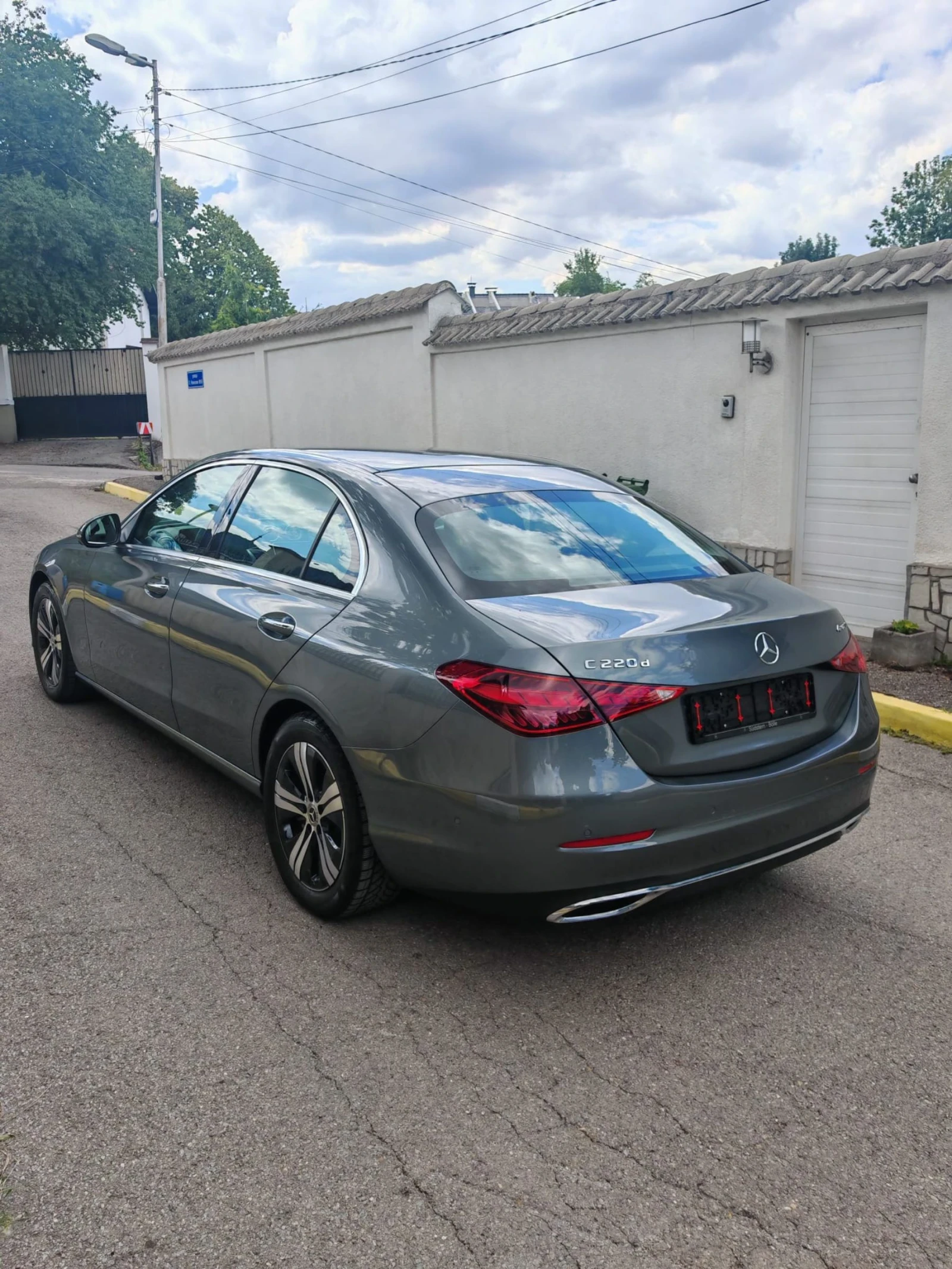 Mercedes-Benz C 220 17 000км, снимка 3 - Автомобили и джипове - 55400626