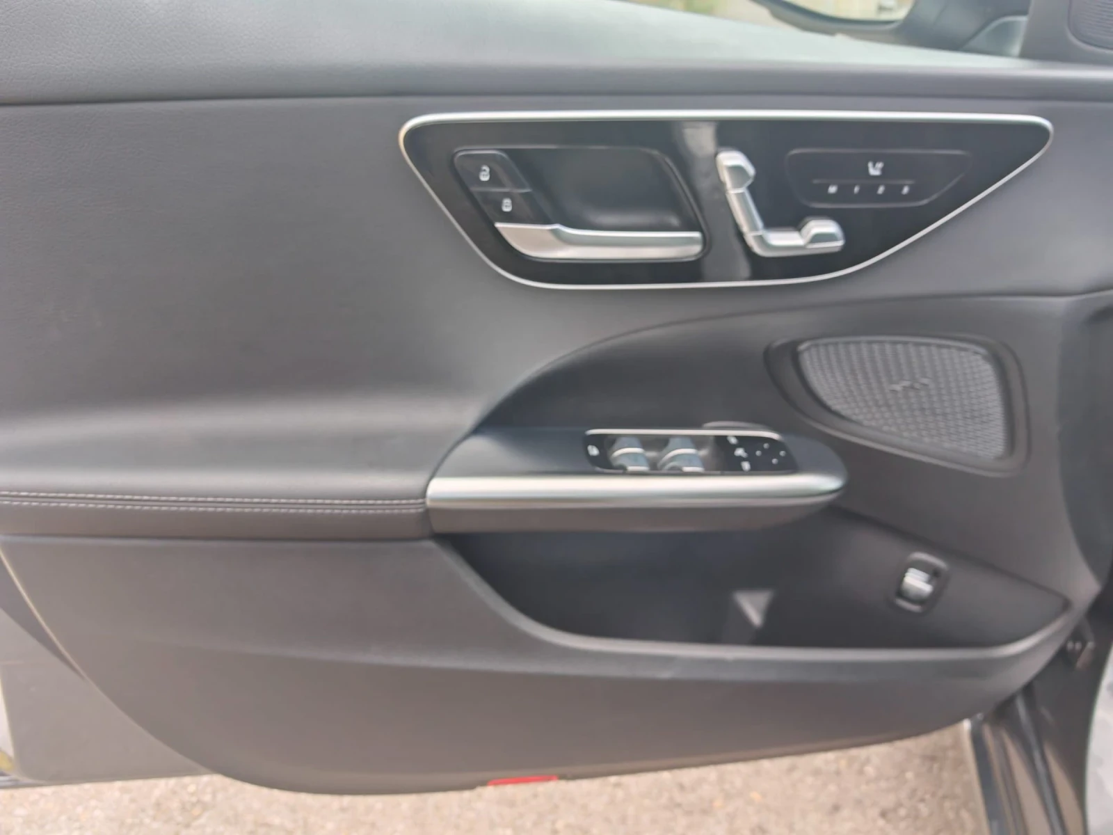 Mercedes-Benz C 220 17 000км, снимка 10 - Автомобили и джипове - 55400626