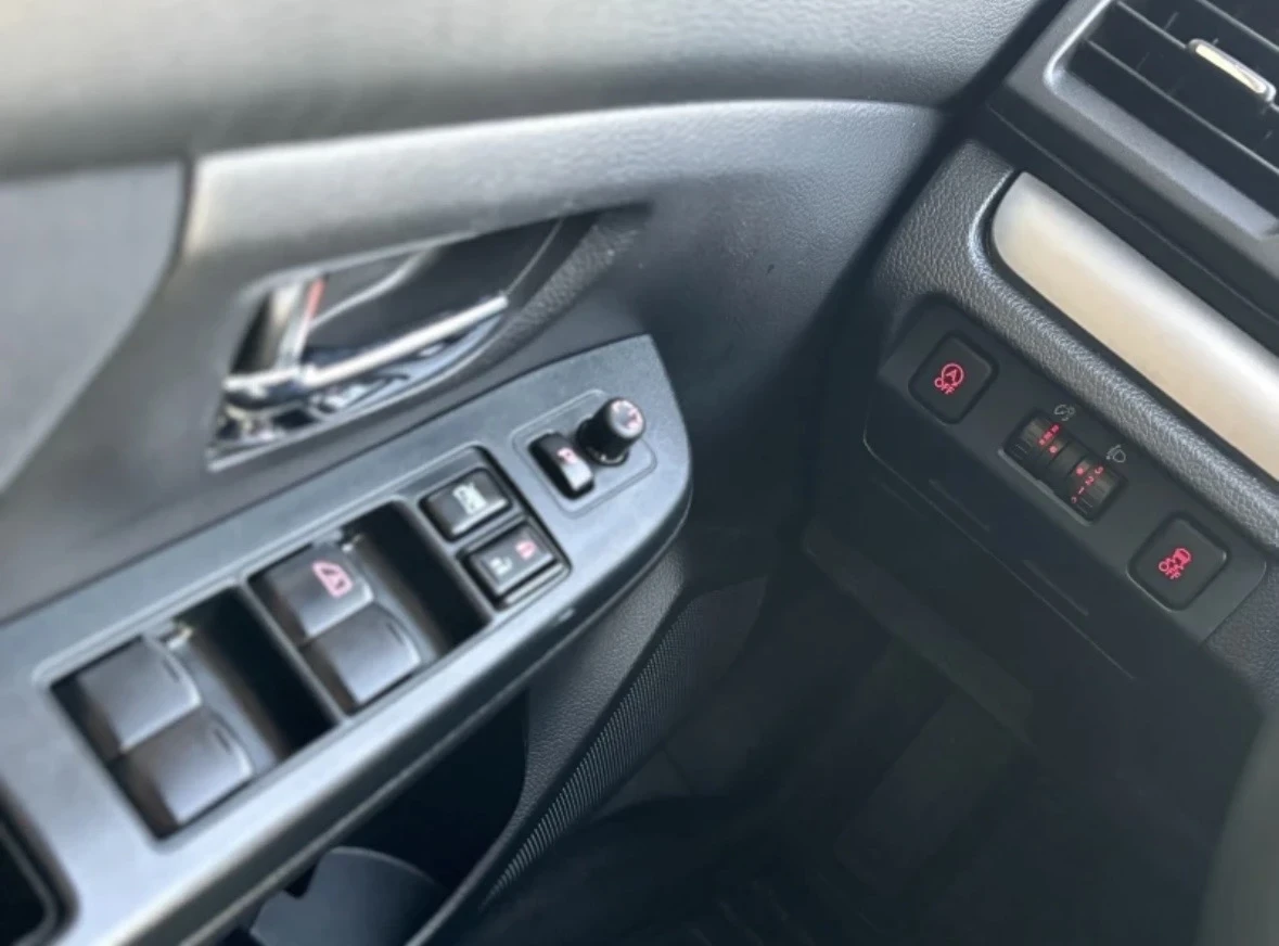 Subaru XV 2.0i 4x4 AVTOMAT SWISS, снимка 12 - Автомобили и джипове - 55656231