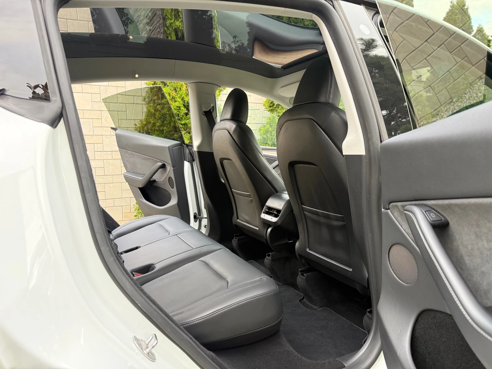 Tesla Model Y Long Range* 4x4* ���������* �������� | Mobile.bg � ����������� 12