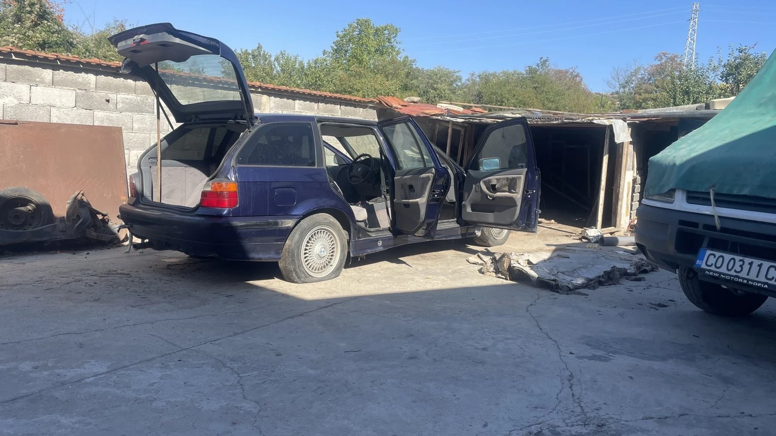 BMW 320, снимка 4 - Автомобили и джипове - 56003114
