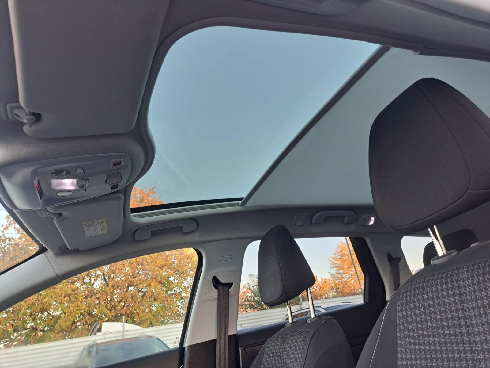 Peugeot 308 1.5TDI ПАНОРАМА, снимка 7 - Автомобили и джипове - 56640511