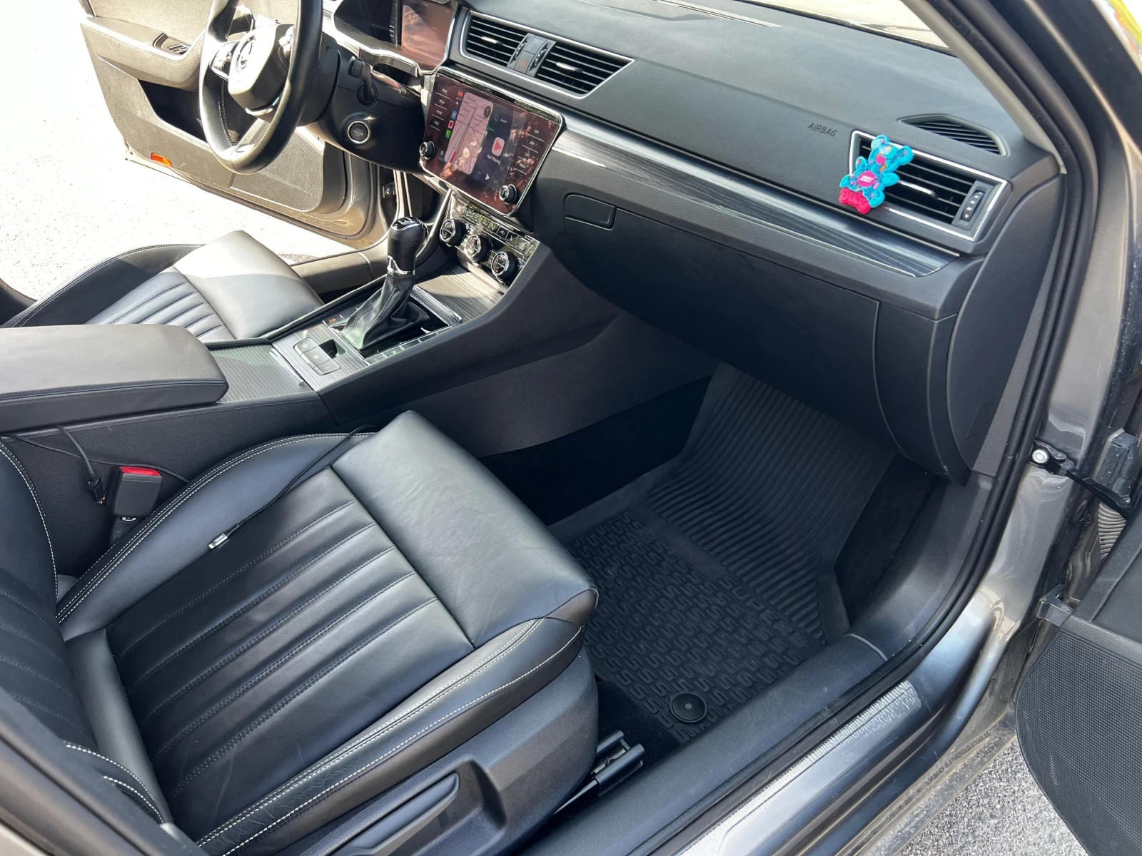 Skoda Superb Style Plus/ 4x4, снимка 10 - Автомобили и джипове - 56645748