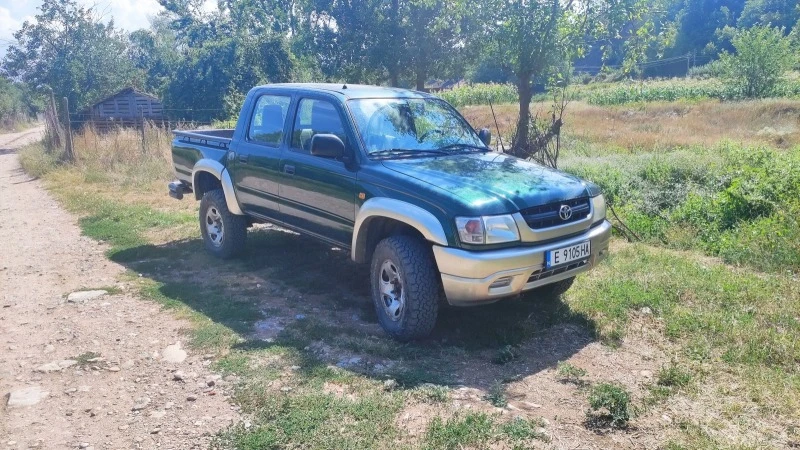 Toyota Hilux 2.5, снимка 11 - Автомобили и джипове - 46909992