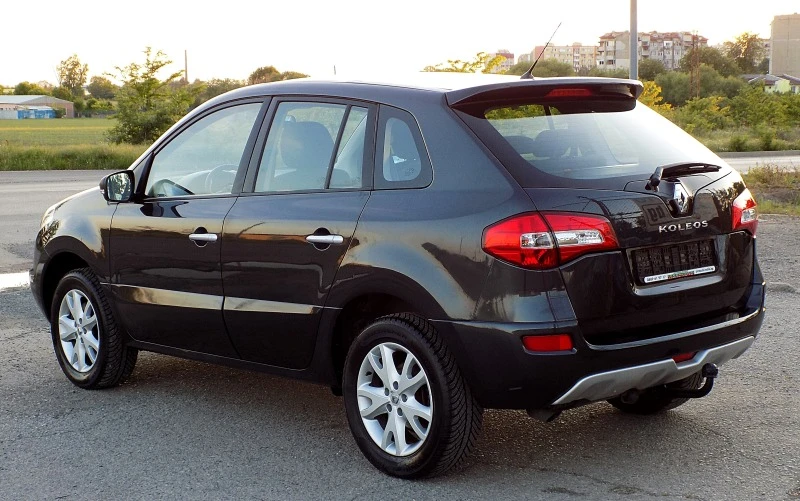 Renault Koleos 2.5i/4x4/FACELIFT/147х. км., снимка 4 - Автомобили и джипове - 45608338