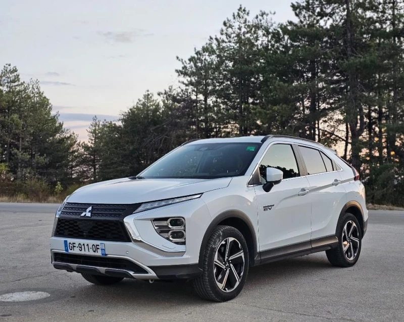 Mitsubishi Eclipse Cross PHEV Топ Състояние, снимка 7 - Автомобили и джипове - 51775172