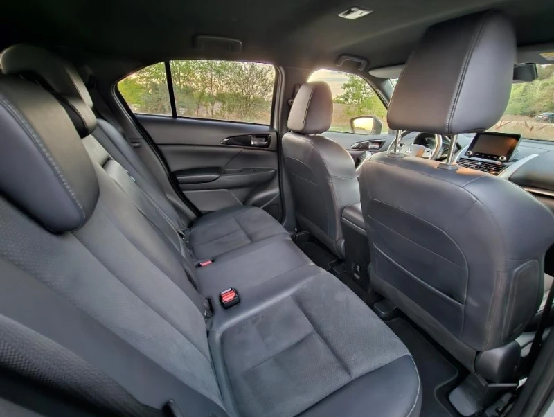 Mitsubishi Eclipse Cross PHEV Топ Състояние, снимка 11 - Автомобили и джипове - 51775172