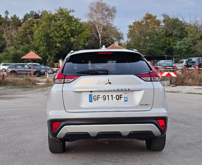 Mitsubishi Eclipse Cross PHEV Топ Състояние, снимка 4 - Автомобили и джипове - 51775172