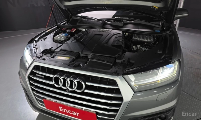 Audi Q7, снимка 6 - Автомобили и джипове - 52706454