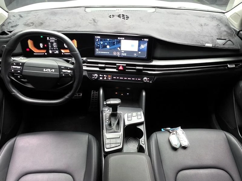 Kia Sportage 2.0 Automatic, снимка 8 - Автомобили и джипове - 55587787