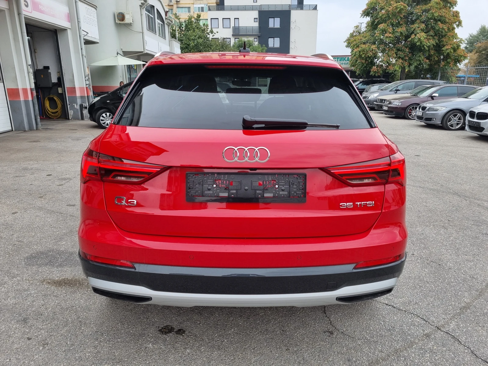 Audi Q3 35 TFSI-HOB!!!Гаранция!!! - изображение 4