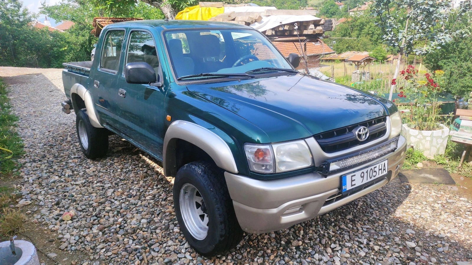 Toyota Hilux 2.5 - изображение 10