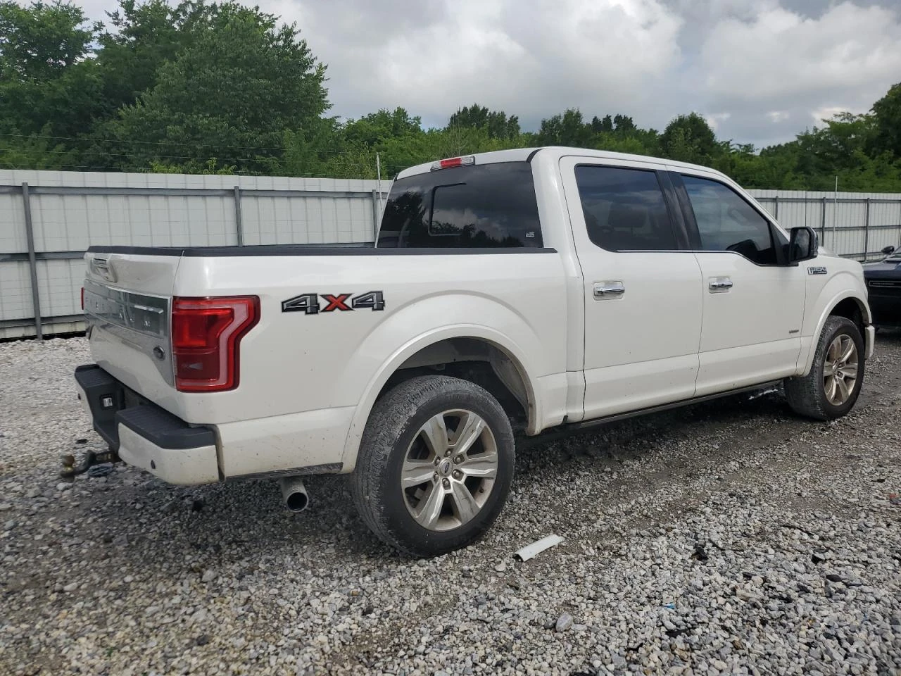 Ford F150 SUPERCREW* Кожен салон* Авто Кредит - изображение 3