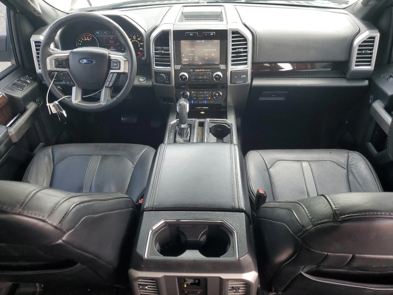 Ford F150 SUPERCREW* Кожен салон* Авто Кредит - изображение 8