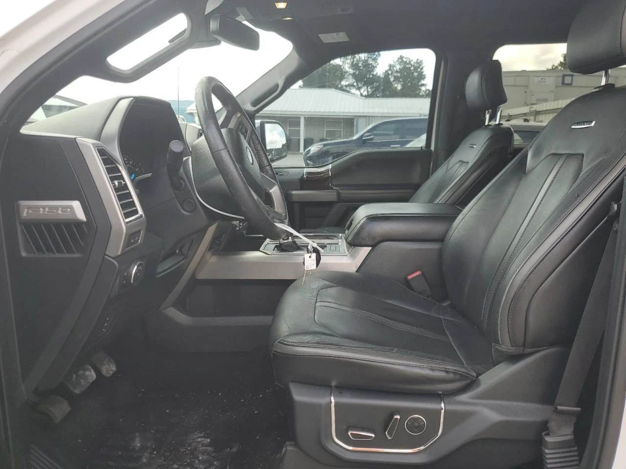 Ford F150 SUPERCREW* Кожен салон* Авто Кредит - изображение 7