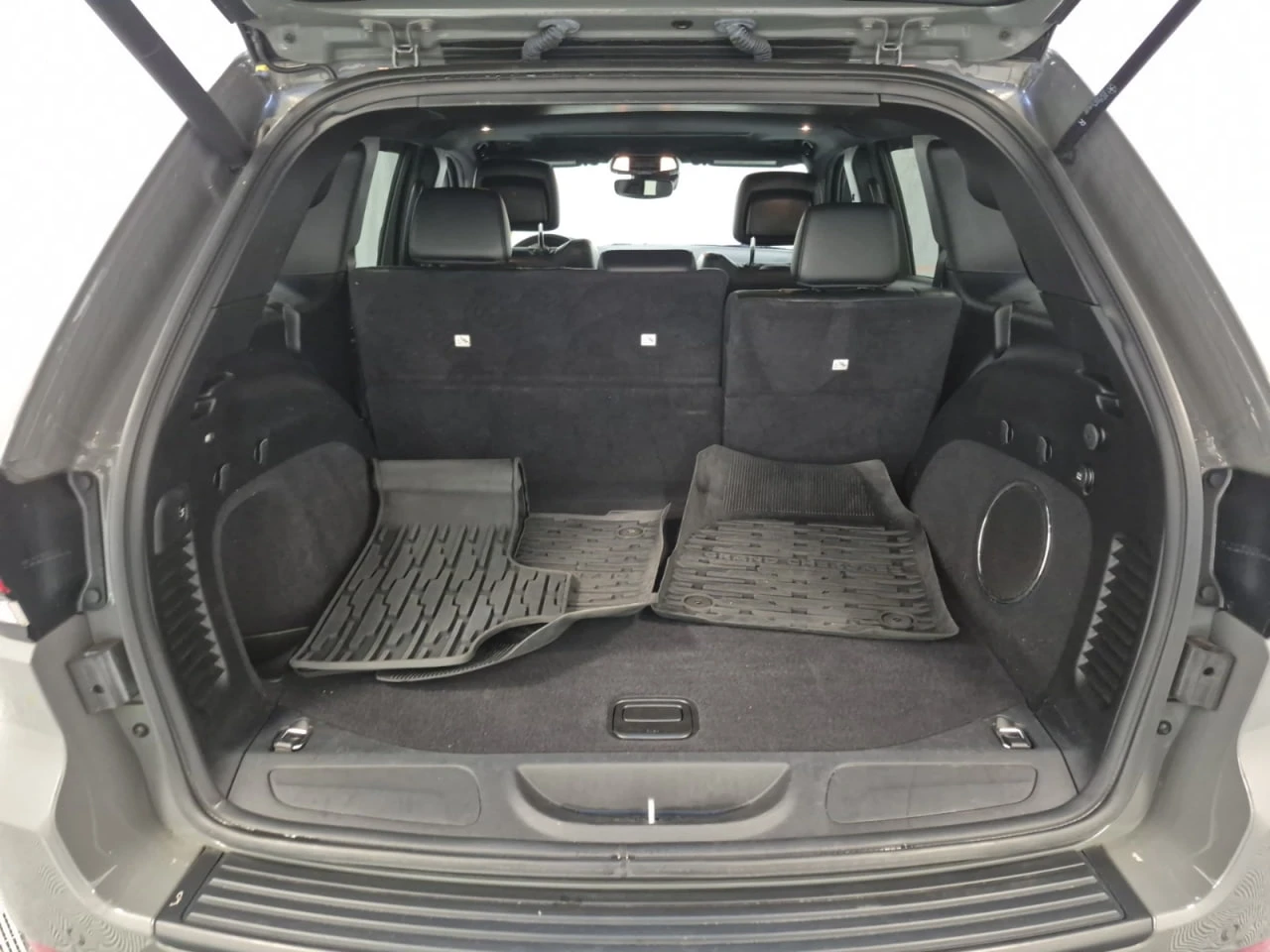 Jeep Grand cherokee ���� ������* ���� �� �� * �������� ������� | Mobile.bg � ����������� 11