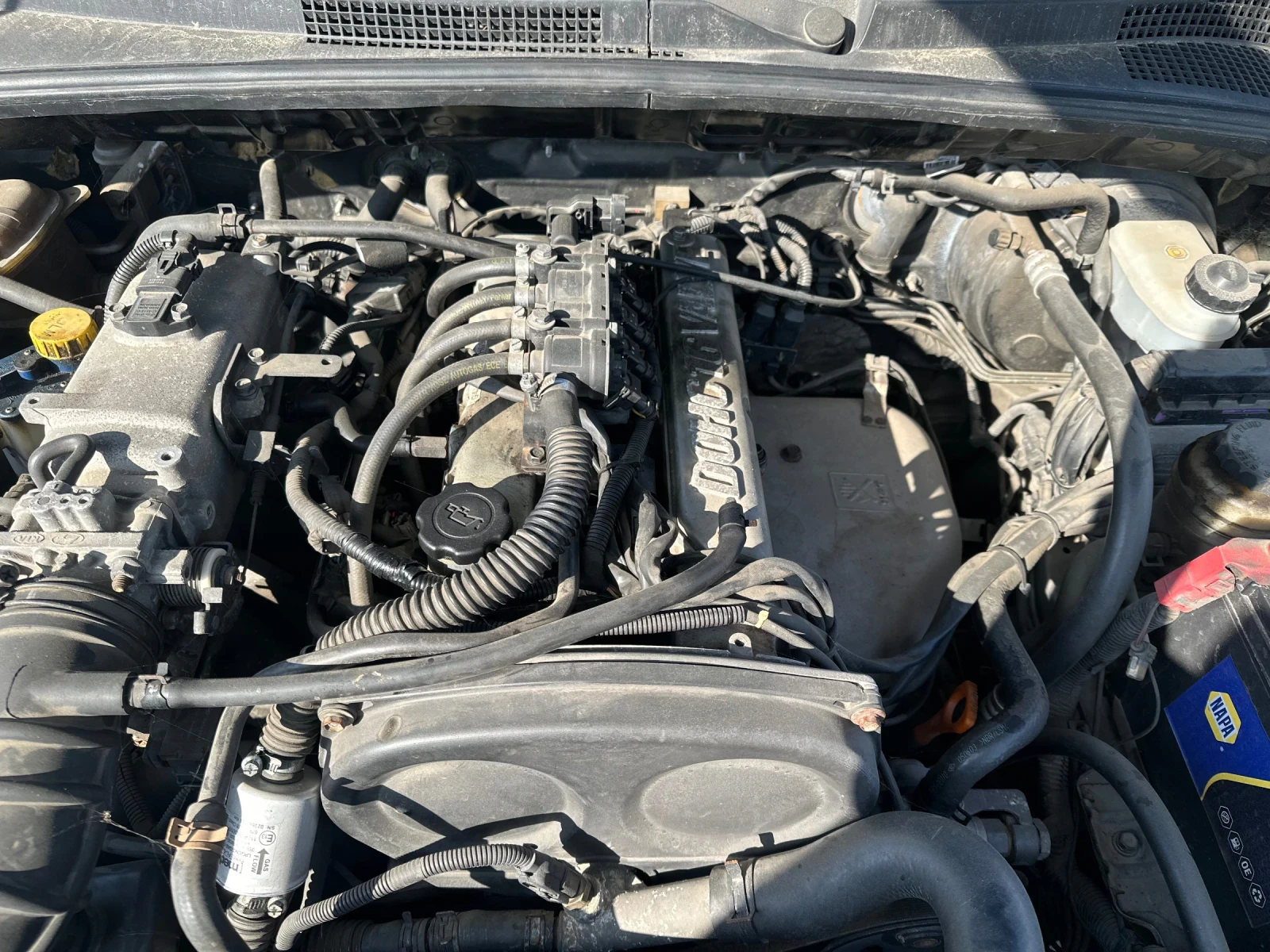 Kia Sorento 2.4i газ.инж. На части, снимка 15 - Автомобили и джипове - 53841383