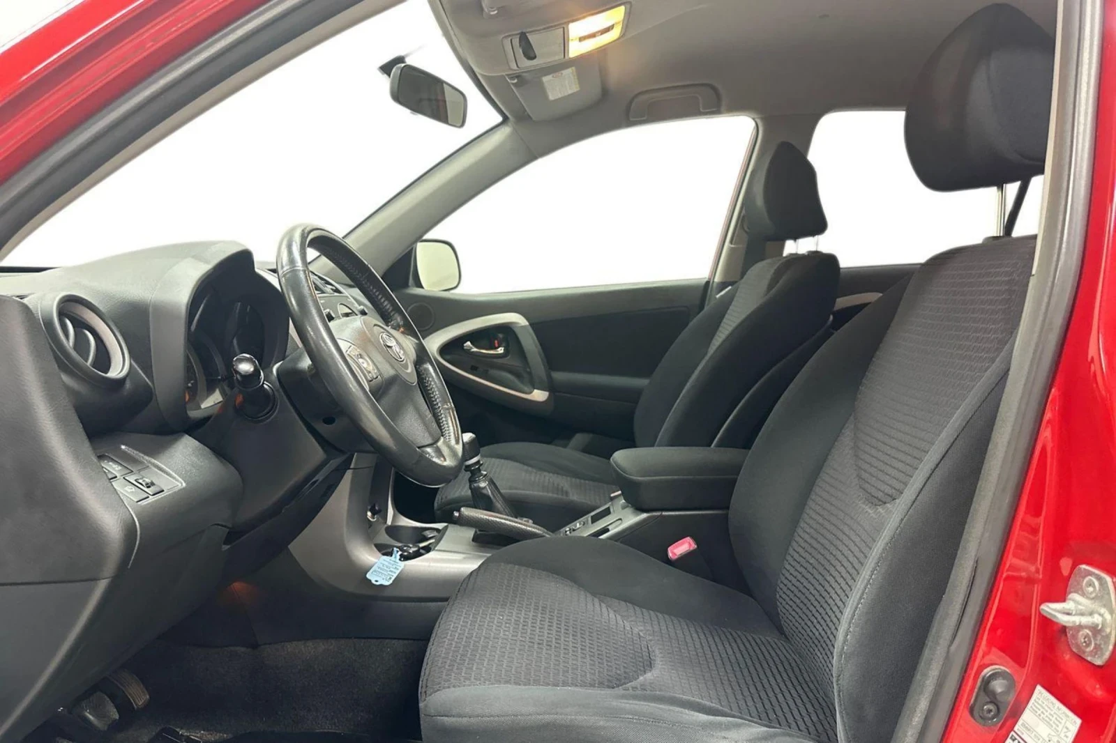 Toyota Rav4 2.2 D4D 136k.c  TOP!, снимка 15 - Автомобили и джипове - 54084832